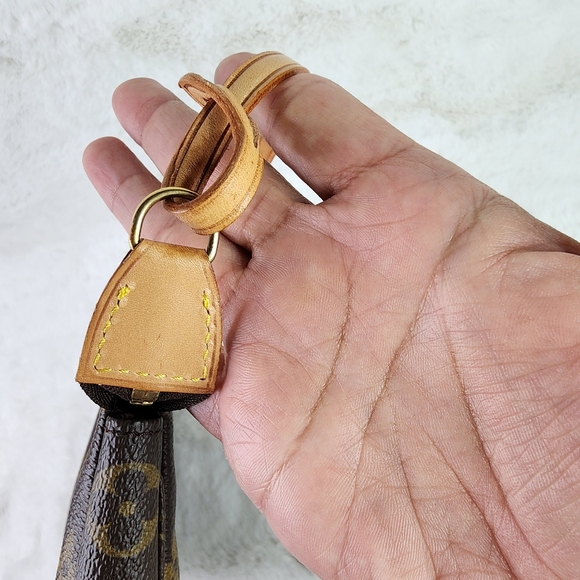 Louis vuitton pochette monogram canvas - Picture 3 of 11